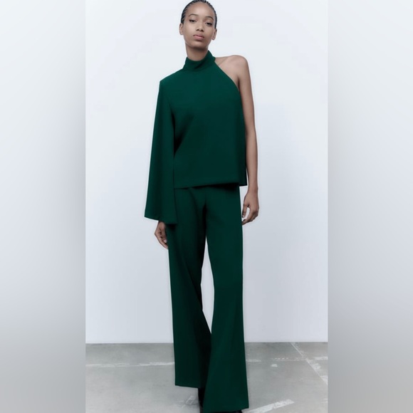Zara ASYMMETRIC MOCK NECK TOP L - Picture 1 of 4